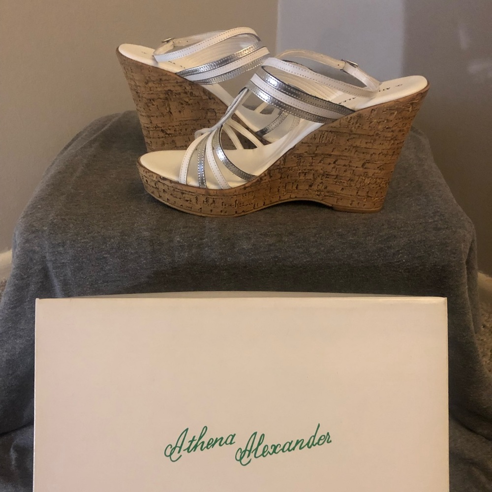 Athena Alexander Espadrille Size 9M